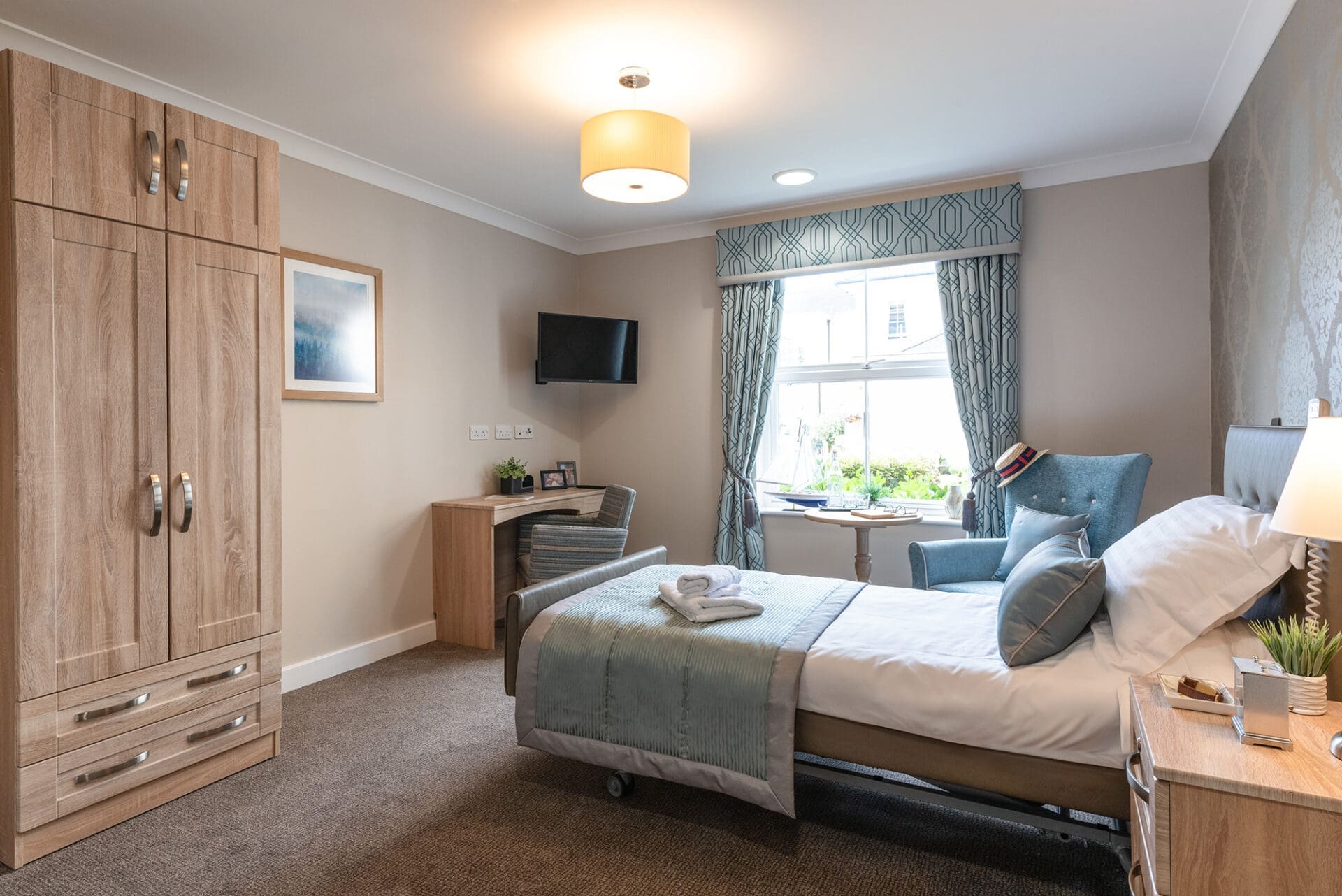 Bedrooms - Netley Court Care Home